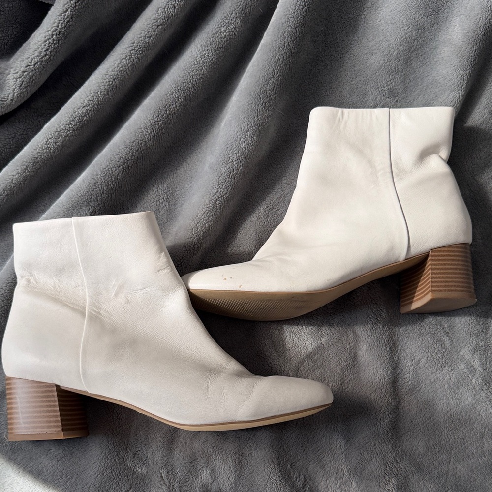 Cute  Cream Ankle Boots size 11